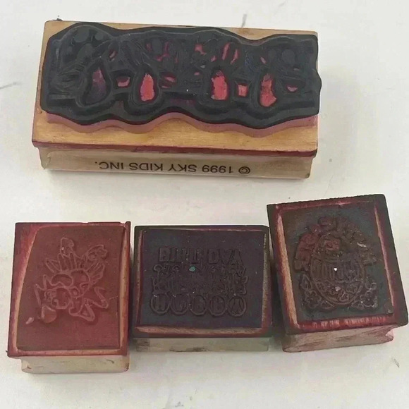 Small Wooden Rubber Stamps - Picture 10 of 13